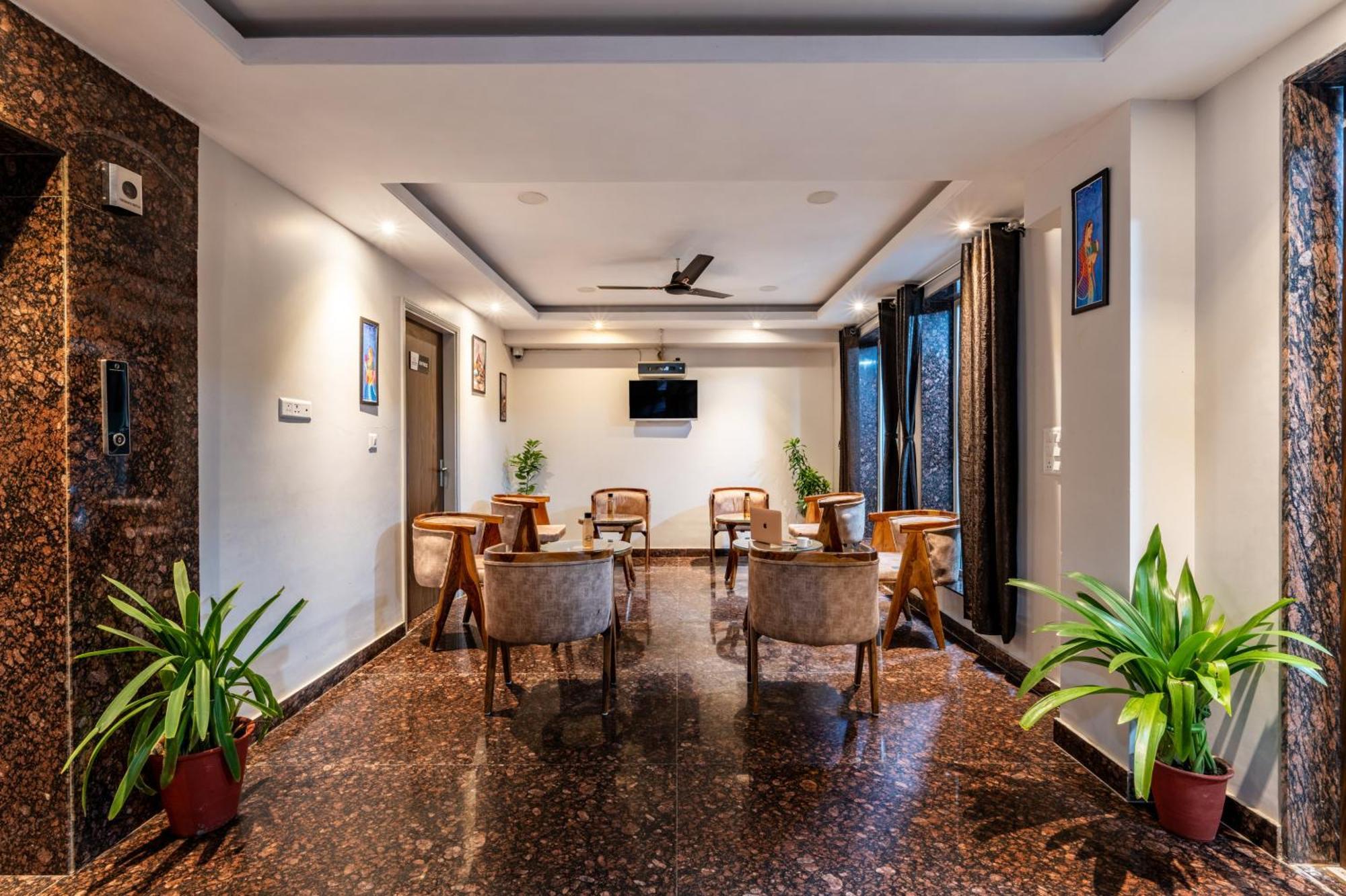 Shiv Mahima Hotel ชัยปุระ ภายนอก รูปภาพ